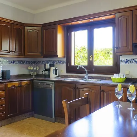 Villa Miquel Tomas *